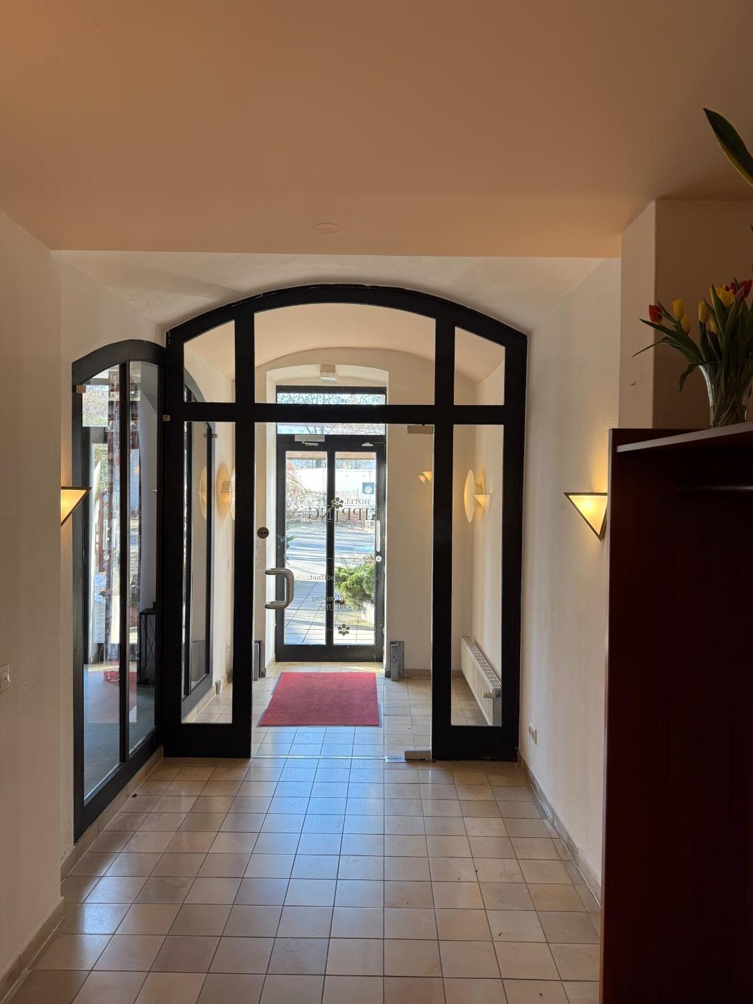 Hotel Villa Kipping Am Hauptbahnhof Dresda Exterior foto